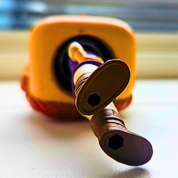 FUNKO POP! Star Wars – General Leia #107 Bobblehead (2016) - Picture 5 of 8